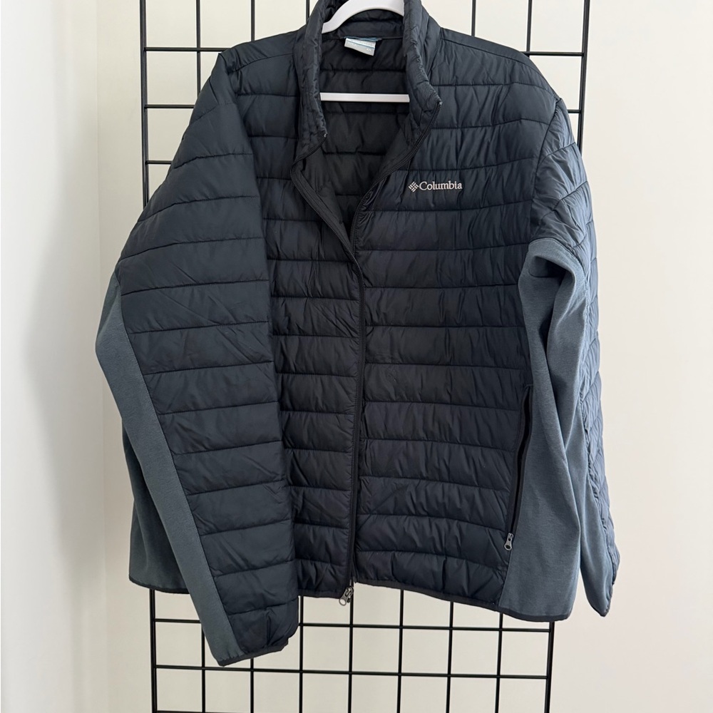 Columbia Men's Dark Gray Puffer Jacket